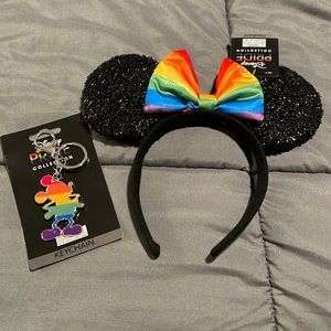 NWT Disney pride ears with keychain